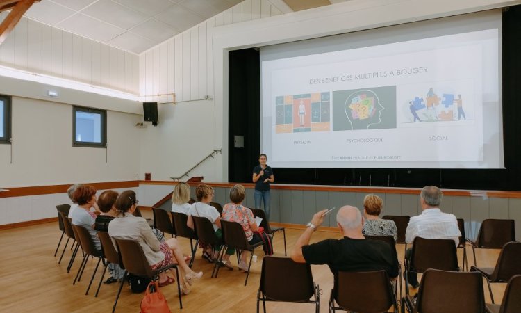 Conférence de sensibilisation à la sédentarité et l'activité physique par ACTIVIT&SANTE